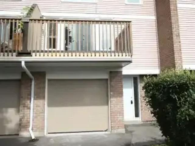 Townhouse for rent in Mulhurst Bay, Ontario