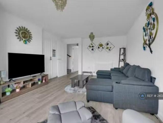 House for rent in Stuppington, The Bridge
