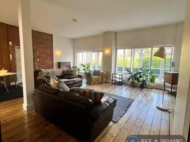 House for rent in West Midlands