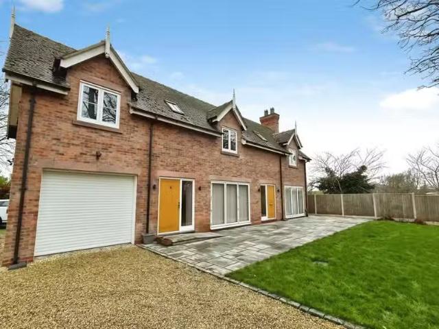 House for rent in Hillview, Surrey