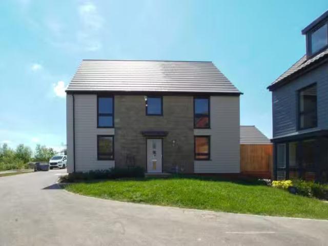 House for rent in Yate Rocks, Yate