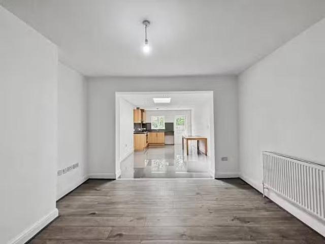 House for rent in Burnt Oak, Greater London