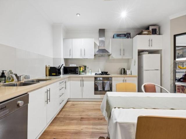 Apartment for sale in Adelaide, Adelaide City Council