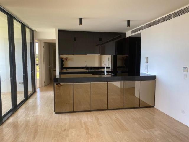 Apartment for rent in Benowa, Gold Coast City