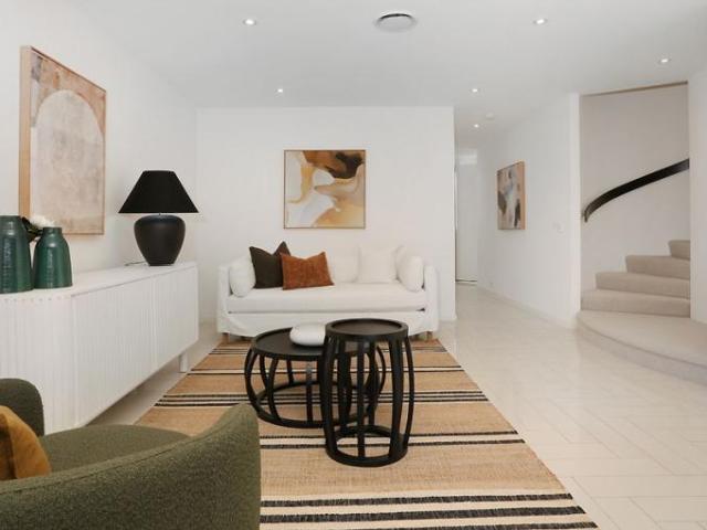 Apartment for sale in Benowa, Gold Coast City