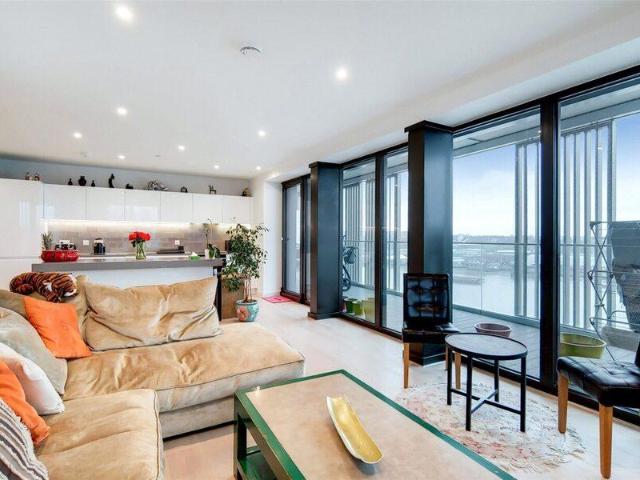 Apartment for rent in Cat Hill, England