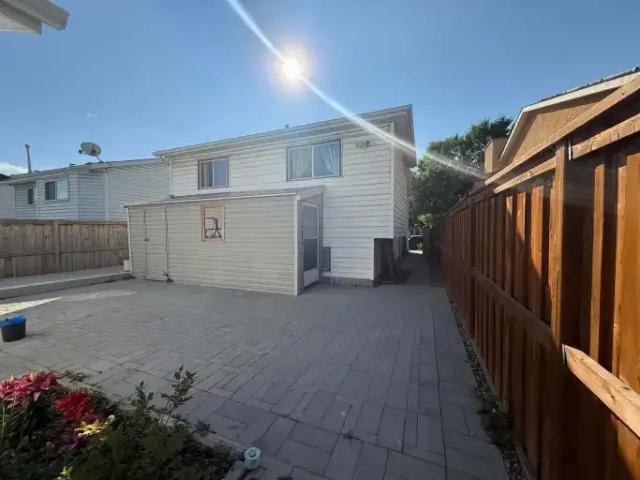 Apartment for rent in Northwest, Alberta