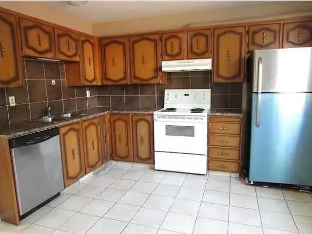 Apartment for rent in Northwest, Alberta