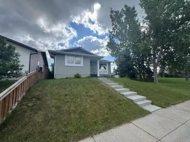 Apartment for rent in Northwest, Alberta