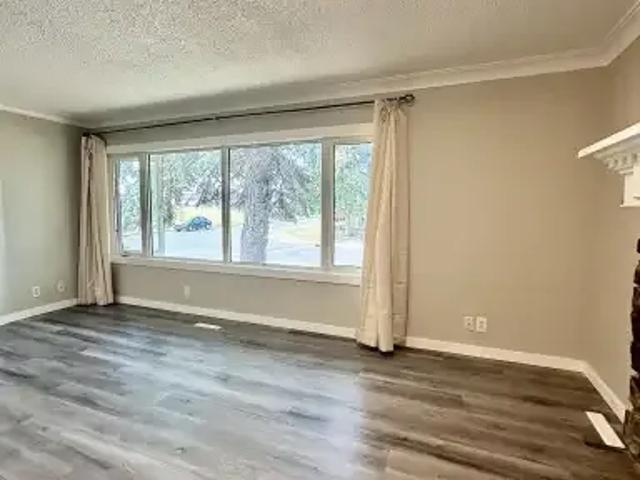 Apartment for rent in Thorncliffe, Calgary