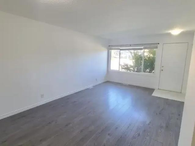 Apartment for rent in Collingwood, Calgary