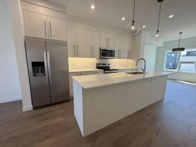 Apartment for rent in Rangeview, Calgary