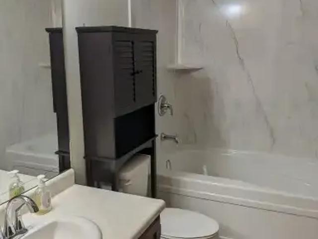 Apartment for rent in Deer Ridge, Calgary