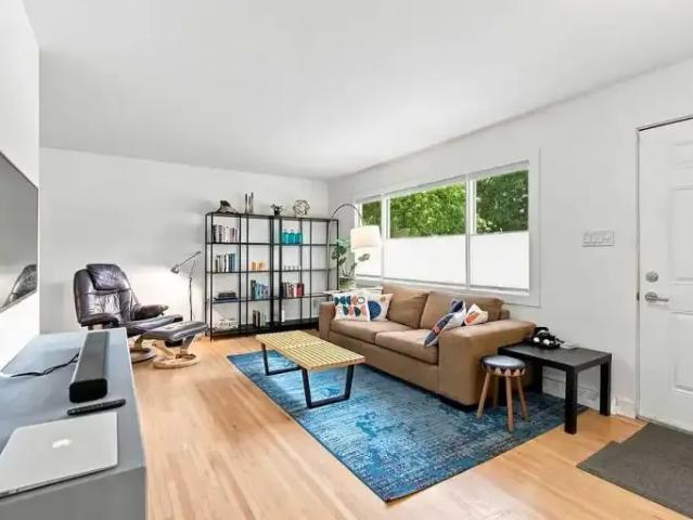Apartment for rent in Kingsland, Calgary