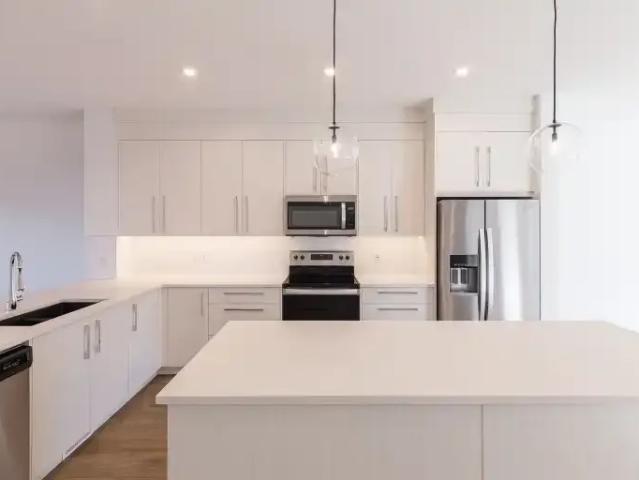 Apartment for rent in Rangeview, Calgary