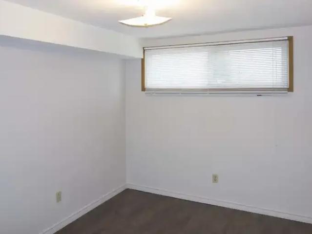 Apartment for rent in Tuxedo Park, Calgary