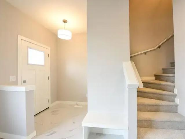Apartment for rent in Chelsea, Chestermere