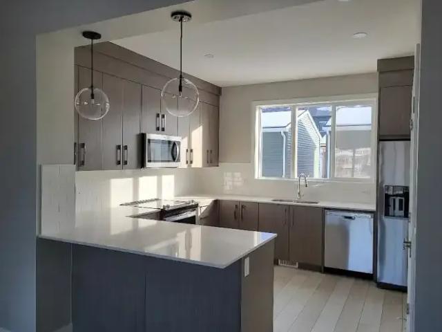 Apartment for rent in Chelsea, Chestermere