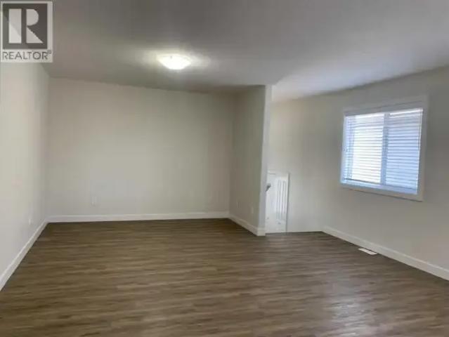 Apartment for rent in Woking, Alberta