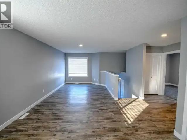 Apartment for rent in Woking, Alberta