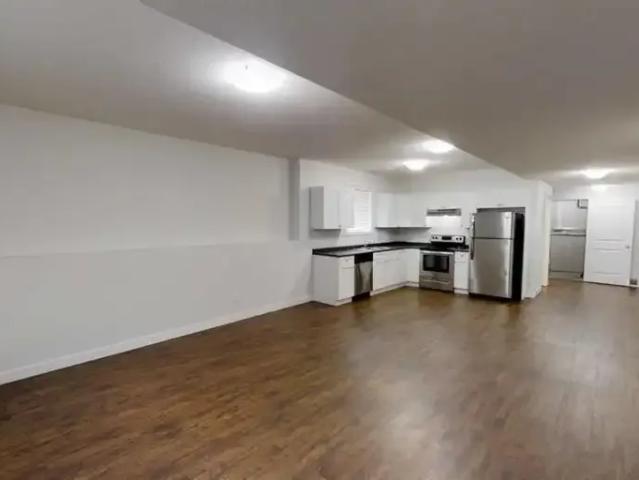 Apartment for rent in Woking, Alberta