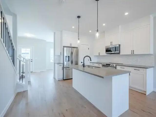 Apartment for rent in Alberta