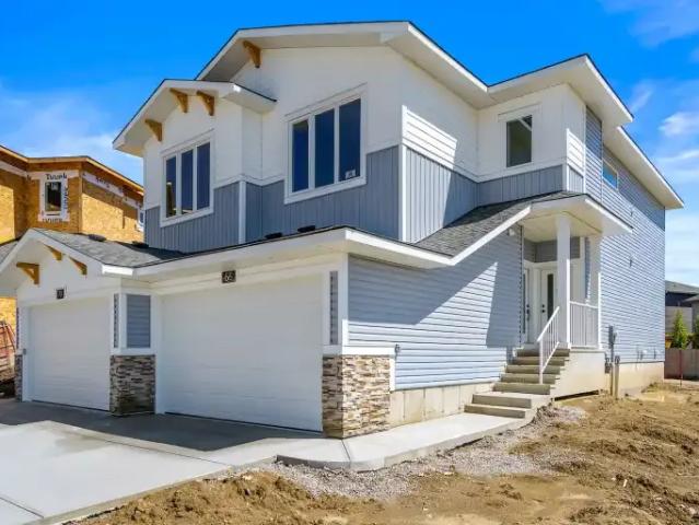 Apartment for rent in Heritage Hills, Town of Cochrane