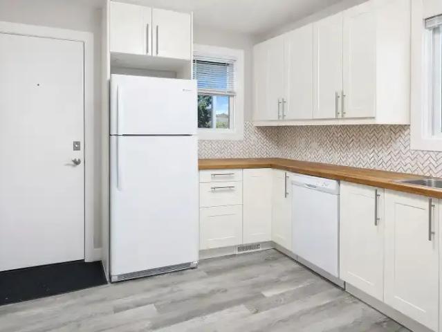 Apartment for rent in Wedgewood, Alberta