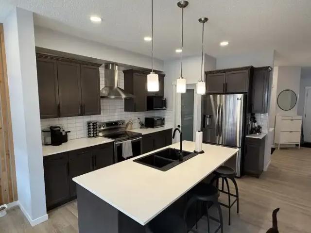 Apartment for rent in Wedgewood, Alberta