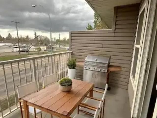 Apartment for rent in Wedgewood, Alberta
