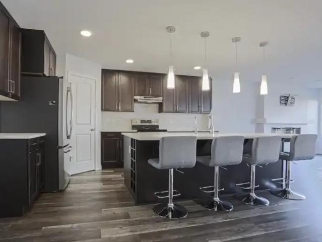 Apartment for rent in Wedgewood, Alberta