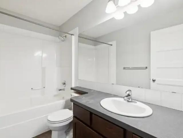 Apartment for rent in Wedgewood, Alberta