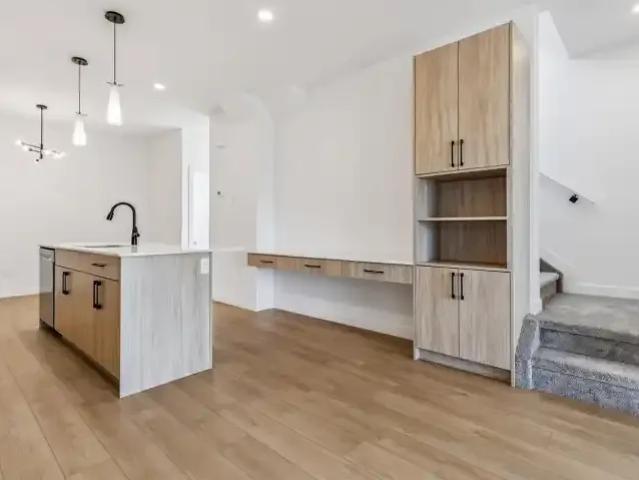 Apartment for rent in Wedgewood, Alberta