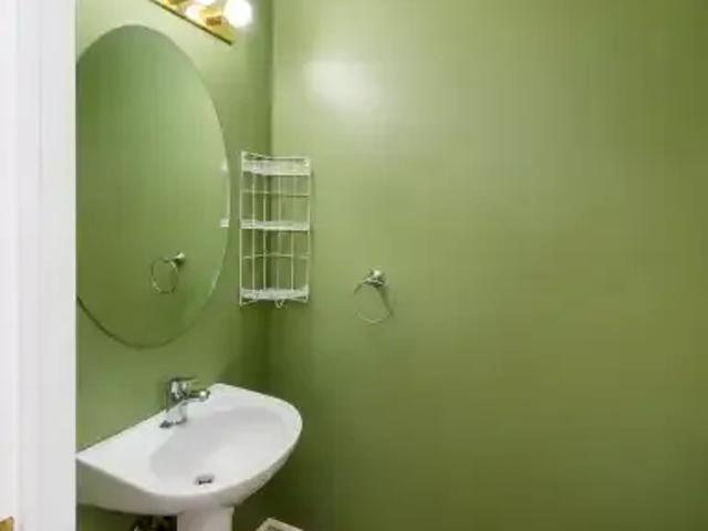 Apartment for rent in Wedgewood, Alberta