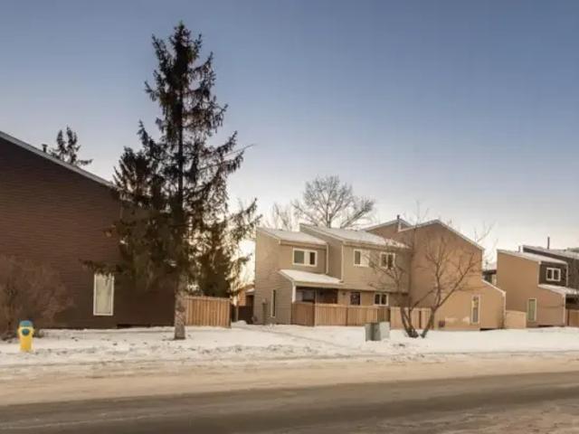 Apartment for rent in Wedgewood, Alberta