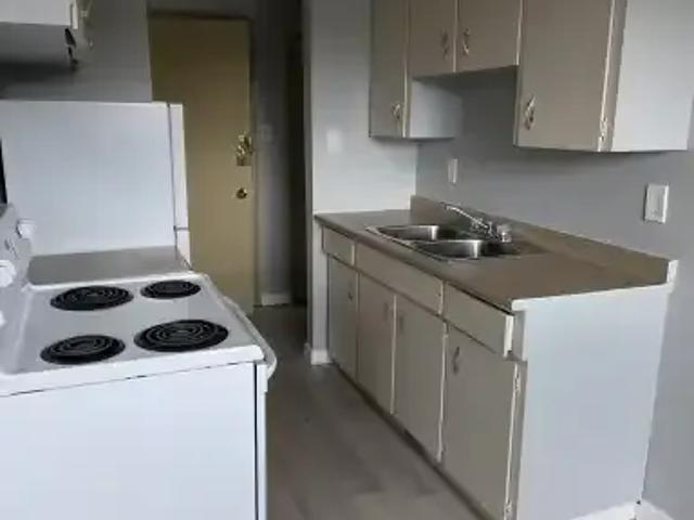 Apartment for rent in Wedgewood, Alberta