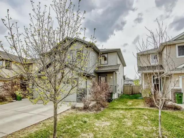 Apartment for rent in Wedgewood, Alberta