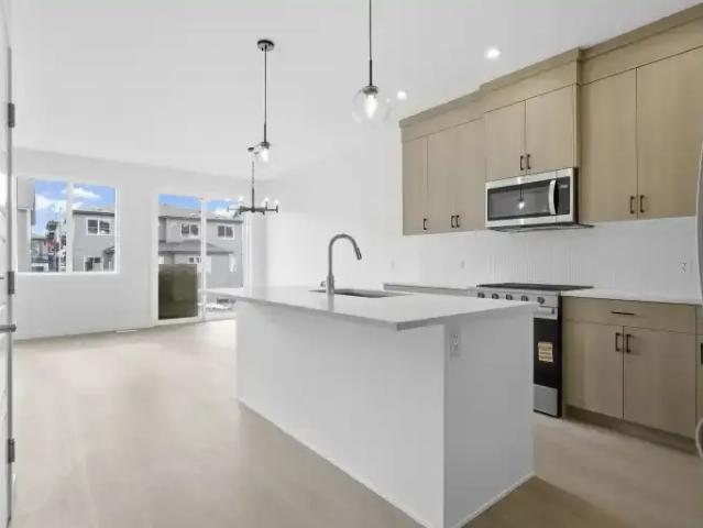Apartment for rent in Wedgewood, Alberta