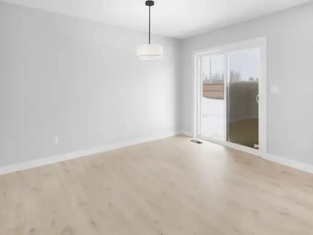 Apartment for rent in Wedgewood, Alberta