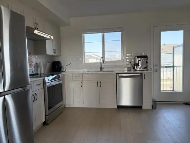 Apartment for rent in Wedgewood, Alberta