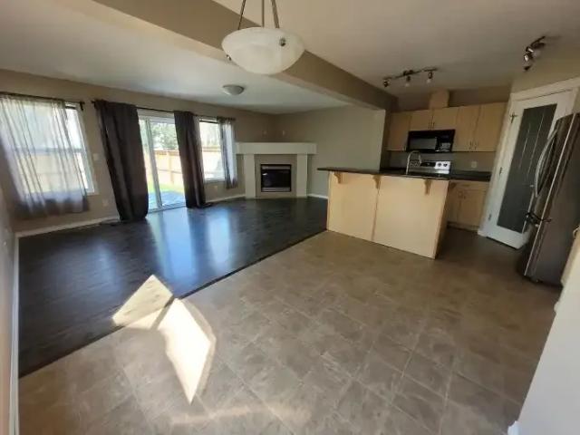 Apartment for rent in Wedgewood, Alberta