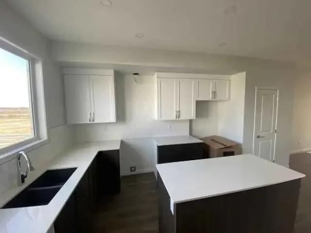 Apartment for rent in Wedgewood, Alberta