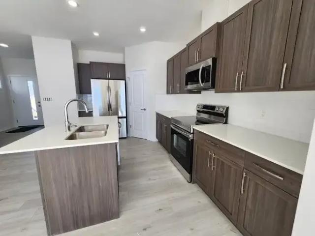 Apartment for rent in Wedgewood, Alberta