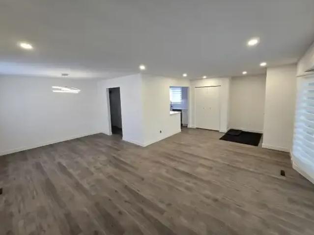 Apartment for rent in Wedgewood, Alberta