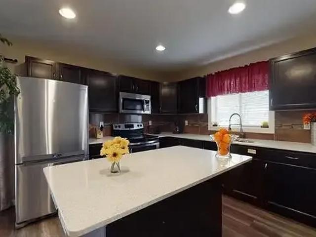 Apartment for rent in Wedgewood, Alberta