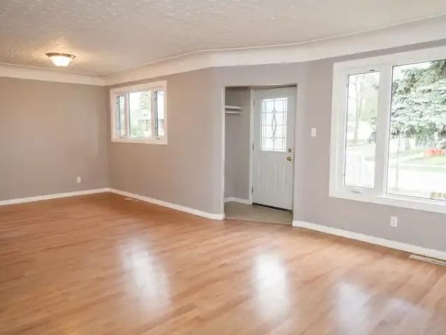 Apartment for rent in Wedgewood, Alberta