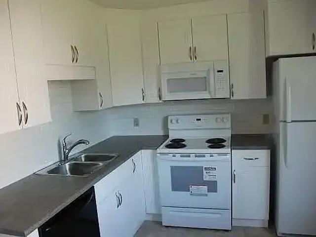 Apartment for rent in Wedgewood, Alberta