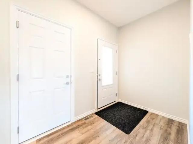 Apartment for rent in Lewis Estates, Edmonton