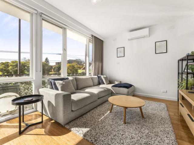 Apartment for sale in Elsternwick, Melbourne