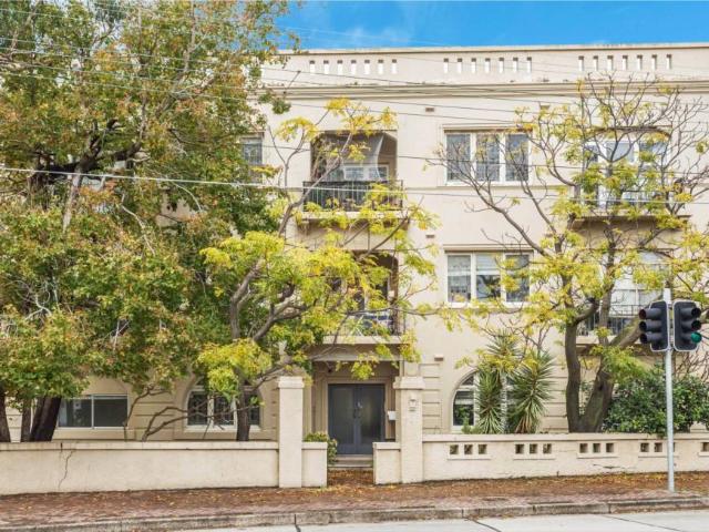 Apartment for rent in Fairlight, New South Wales